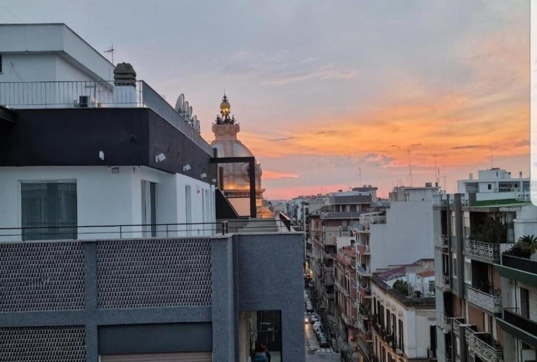 Attico Reale - In Centro, Tra Stazione E Bari Vecchia Appartement Buitenkant foto