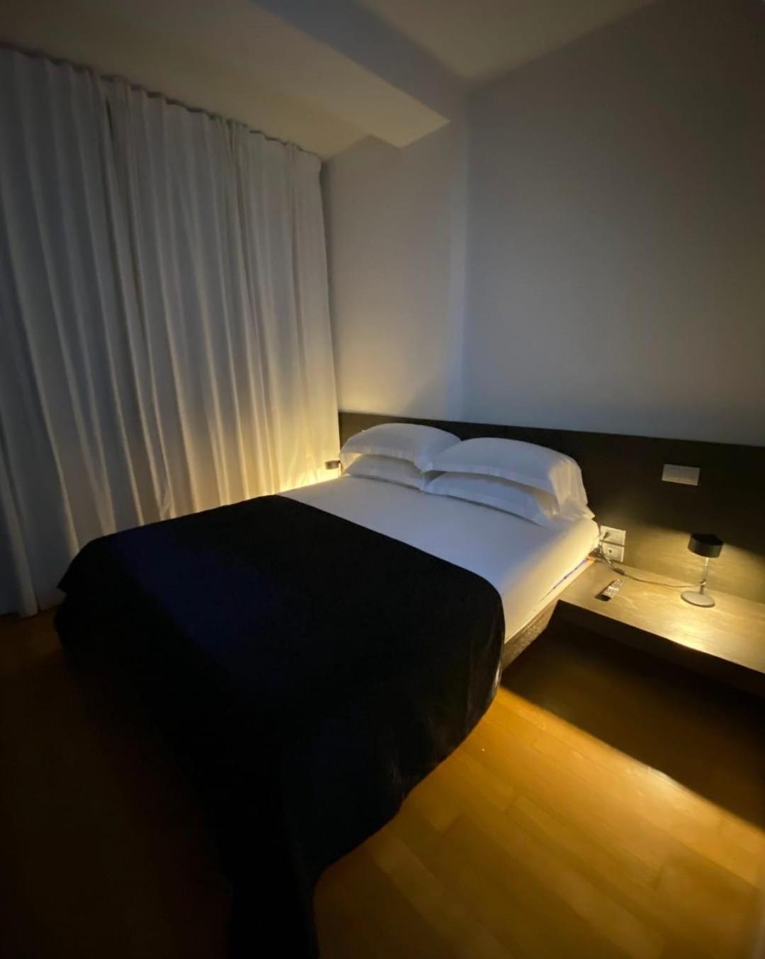 Attico Reale - In Centro, Tra Stazione E Bari Vecchia Appartement Buitenkant foto